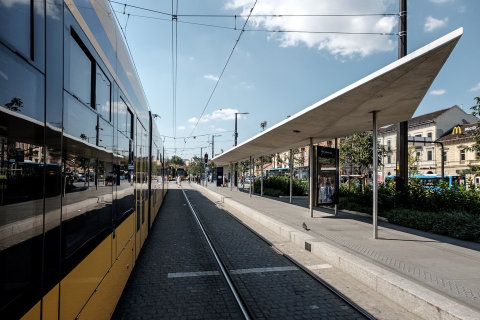 szell kalman square by epitesz studio