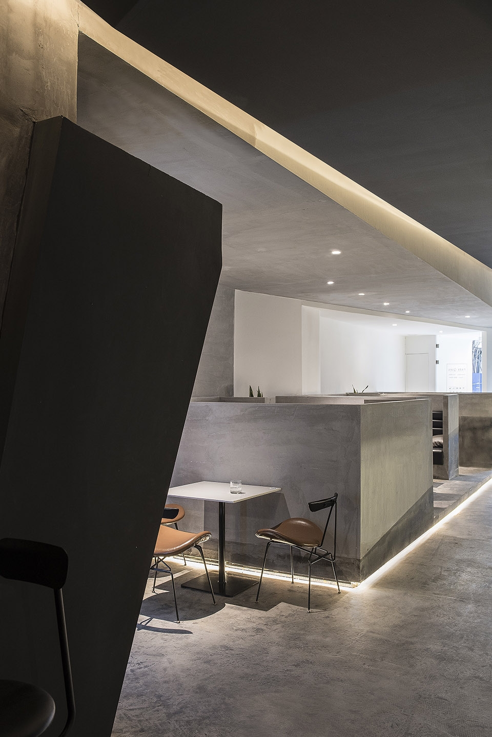 variation in the crack park qian china by fon studio