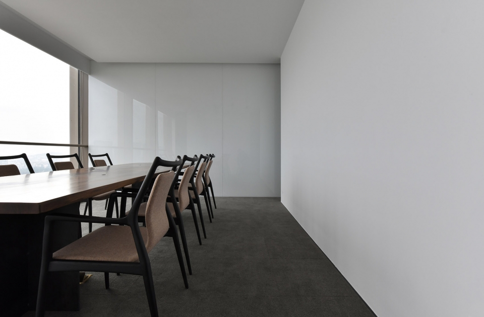 xinpingqihe working space china by east to west