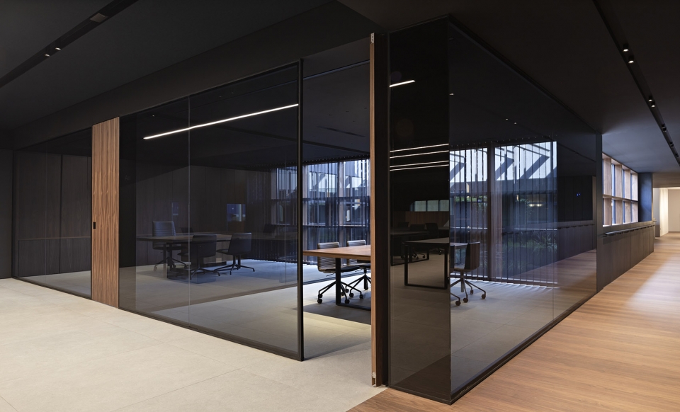 arkoslight offices by francesc rife studio