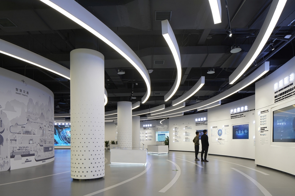 重庆大数据智能化展示中心立面和景观改造 重庆市设计院