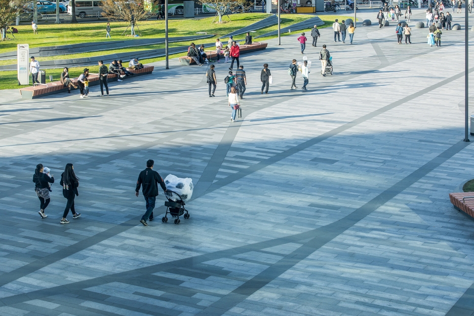 landscape design of shanghai mixc mall china by lab dh