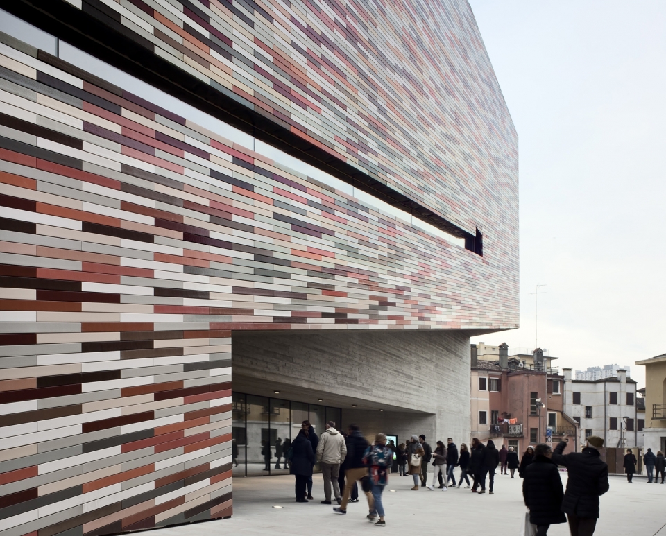 m9 museum district by sauerbruch hutton