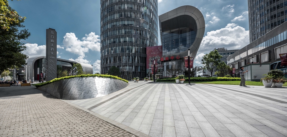 public landscape reconstruction design of shanghai bund china by hmd