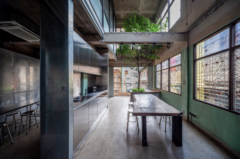 cc office by creative crews ltd