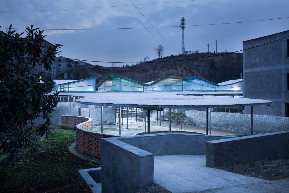 fresh food theatre vegetable market of longba town china by describing architecture studio