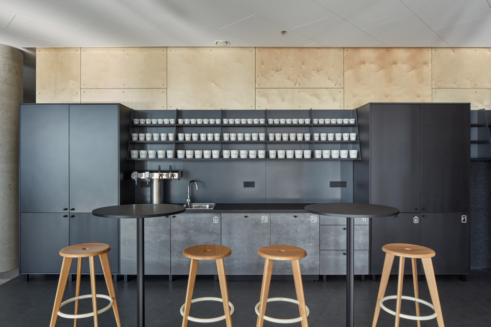 trask solution a s office by studio perspektiv s r o