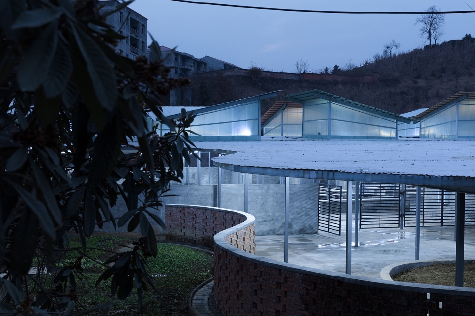 fresh food theatre vegetable market of longba town china by describing architecture studio