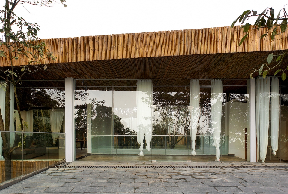 nanshanli guesthouse china by linjian design studio
