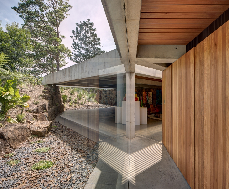 Lune de Sang Pavilion by CHROFI