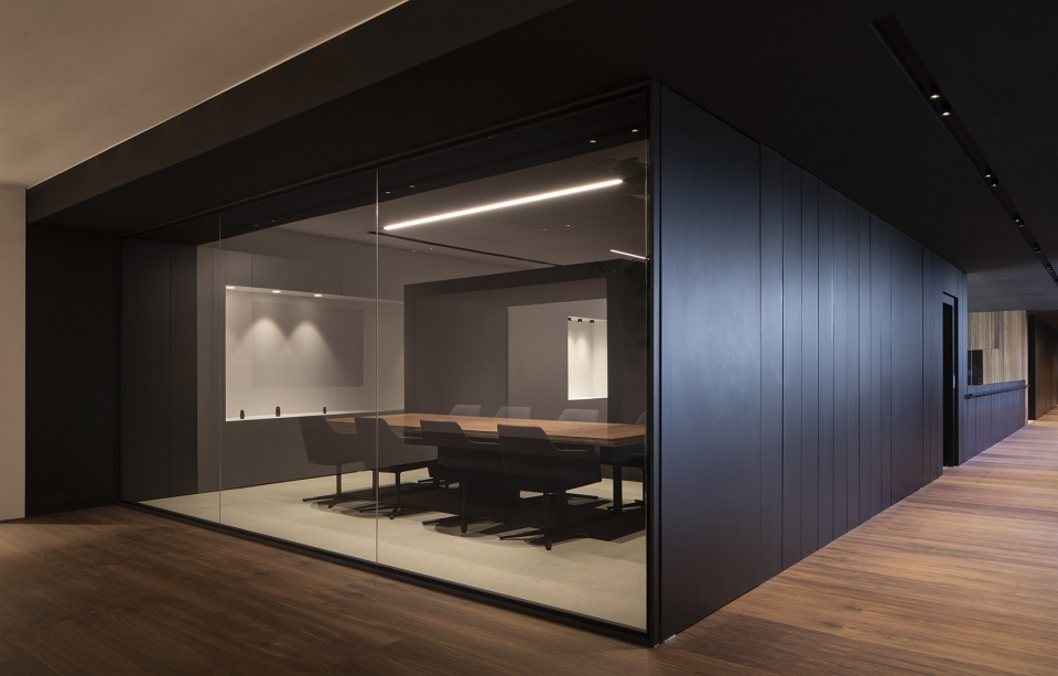 arkoslight offices by francesc rife studio