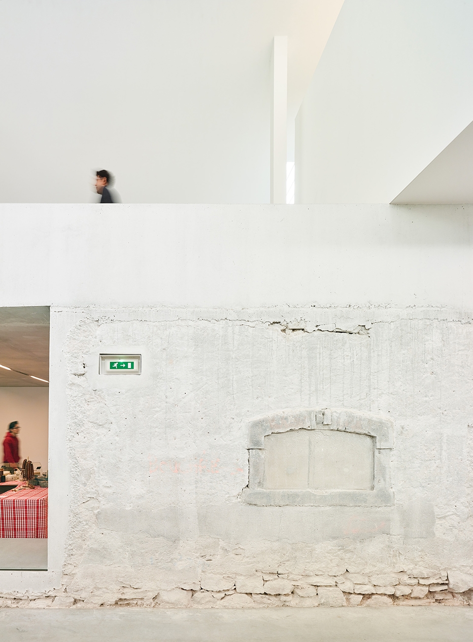 covered market and exhibition area in schiltigheim by dominique coulon associes