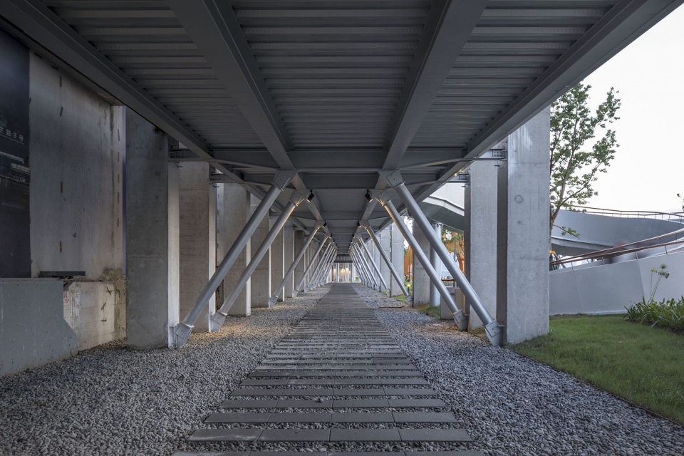 huangpu river east bund riverfront open space design china by atelier liu yuyang architects