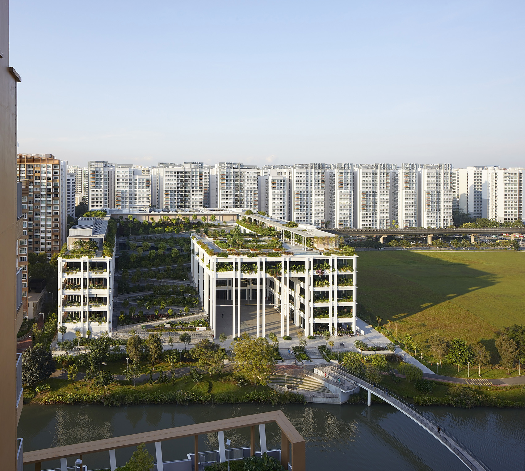 Oasis Terraces by Serie Architects + Multiply Architects 谷德设计网