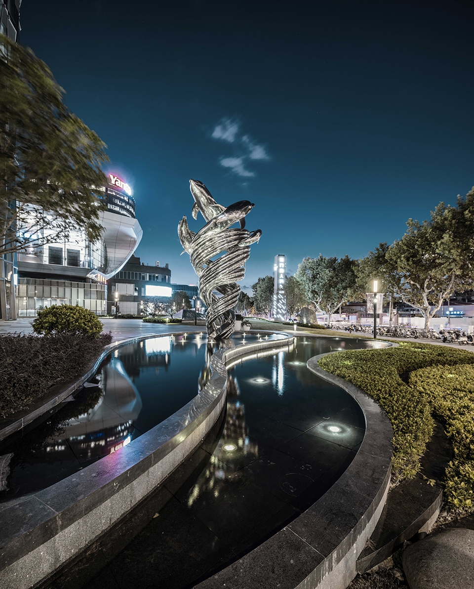 public landscape reconstruction design of shanghai bund china by hmd