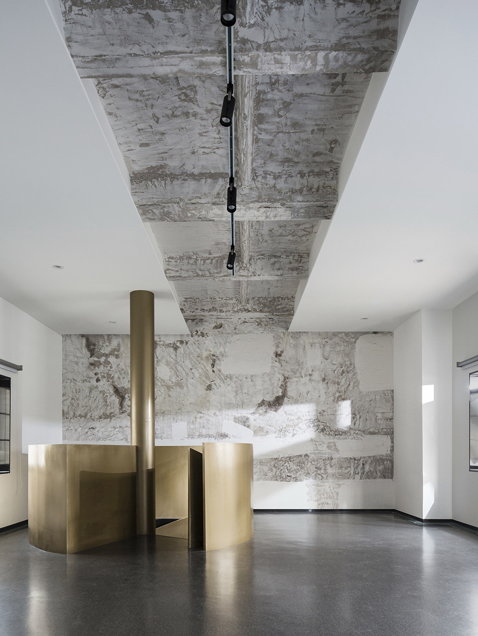 ▼二层空间,second floor space▼多功能室内部楼梯,stairs in the