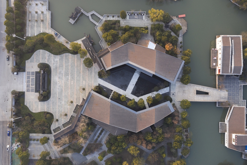 complementary building in taizhou qin lake scenic area tongyuan architectural design