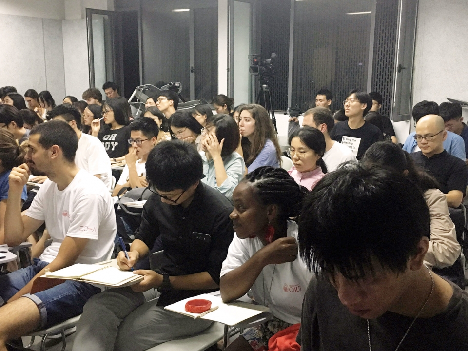 gooood interview Li Zhenyu international class1 1