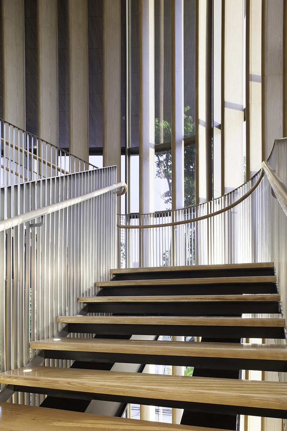 bangkoks gaysorn ii by cl3 architects limited