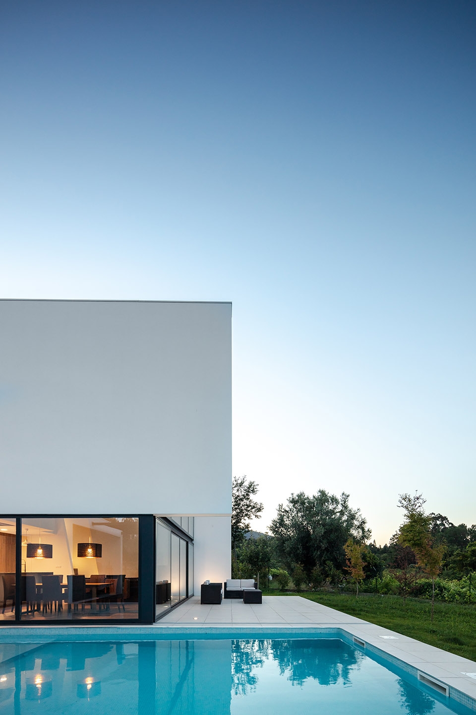 gafarim house by tiago do vale arquitectos