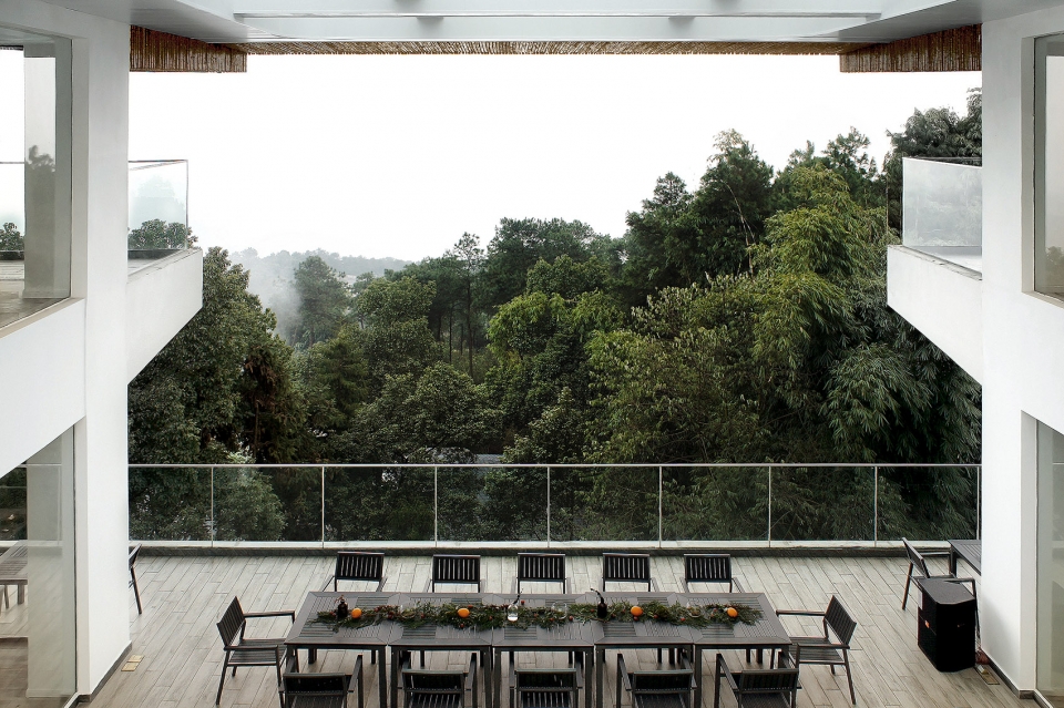 nanshanli guesthouse china by linjian design studio