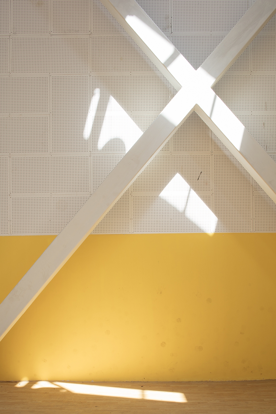 indoor playground doubling as lecture hall of yueyang county no 3 middle school china by sup atelier