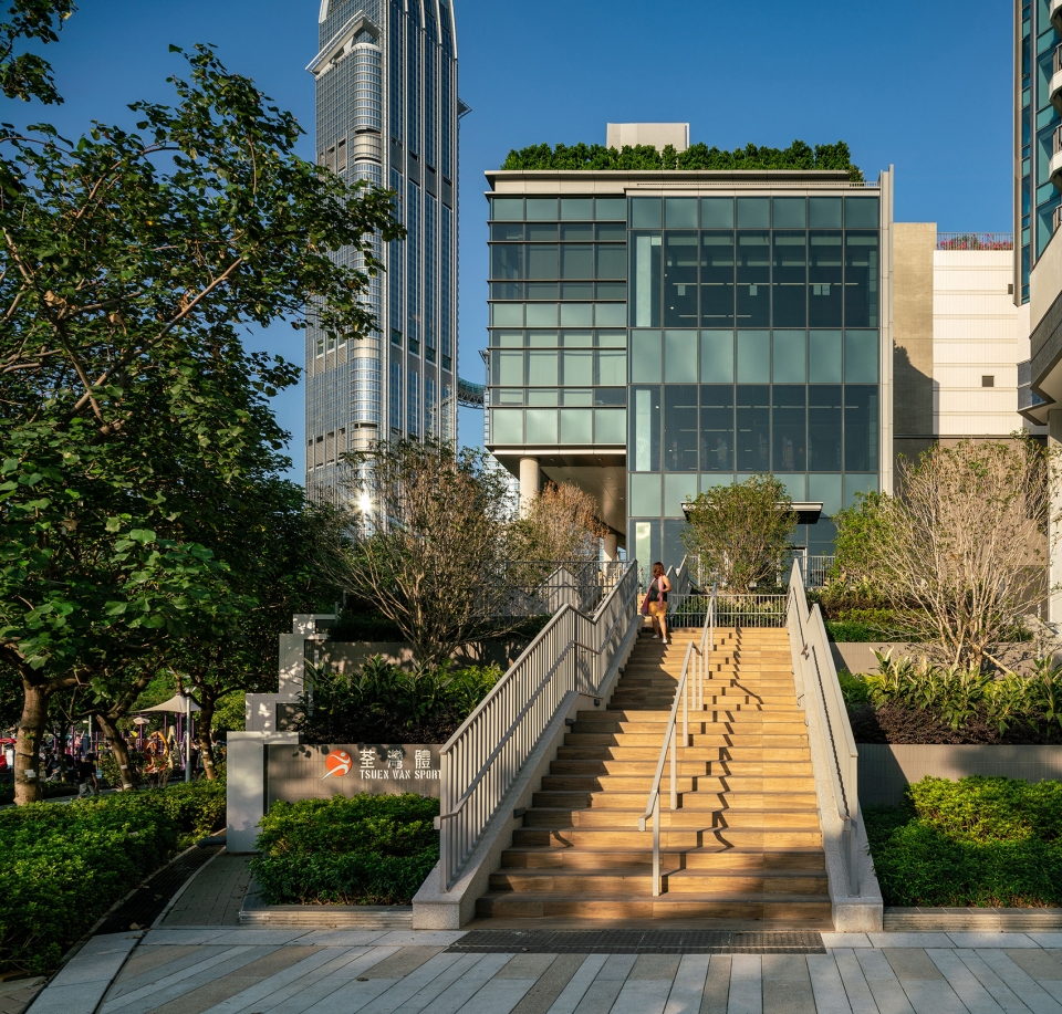 tsuen wan sports centre by lwk partners