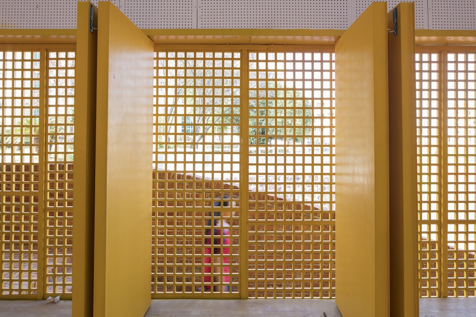 indoor playground doubling as lecture hall of yueyang county no 3 middle school china by sup atelier