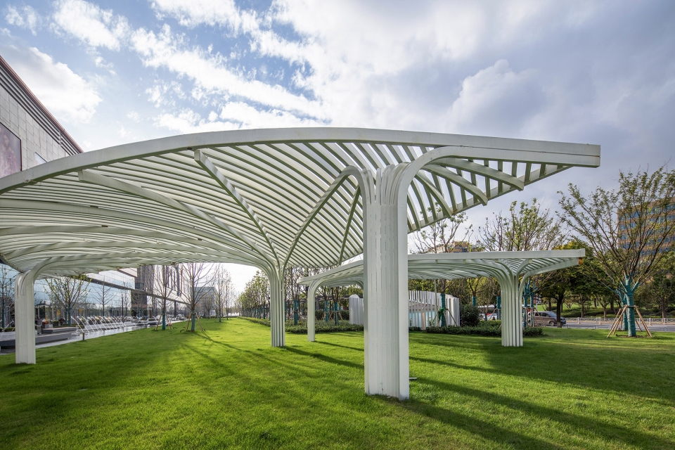 landscape design of shanghai mixc mall china by lab dh