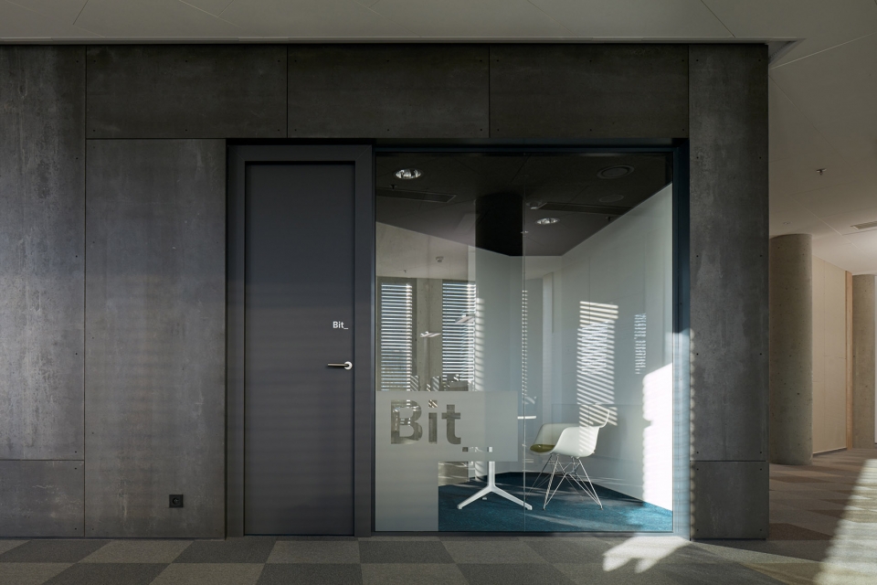 trask solution a s office by studio perspektiv s r o