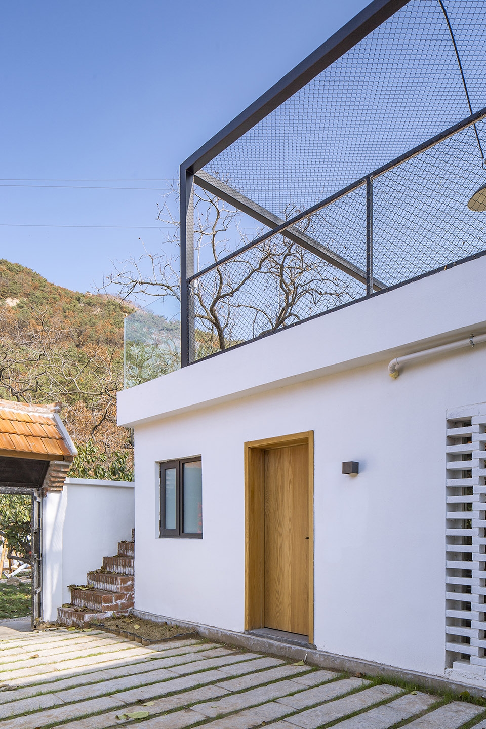 威海里口山下的拾贰间美学堂与琴舍 / 三文建筑-何崴工作室