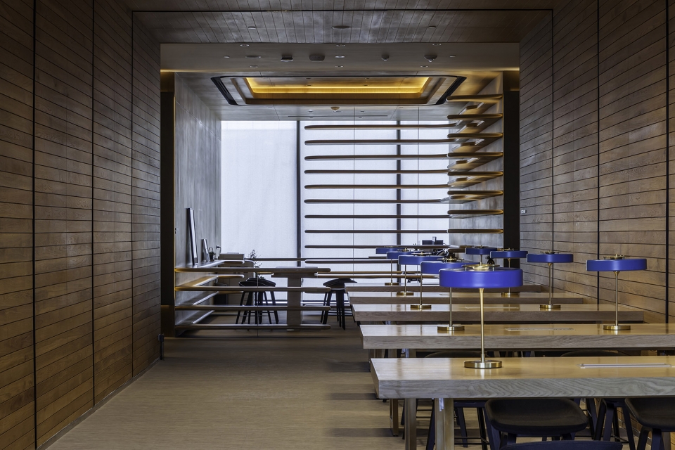 bangkoks gaysorn ii by cl3 architects limited