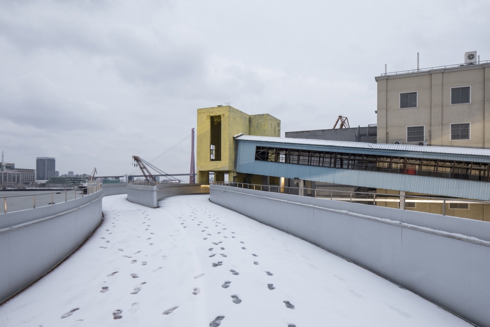 huangpu river east bund riverfront open space design china by atelier liu yuyang architects