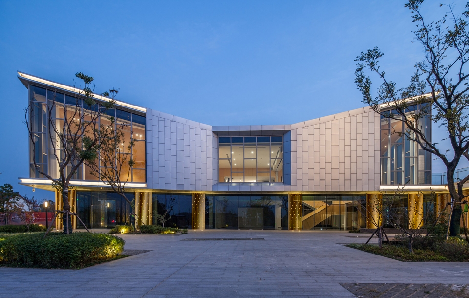 reviving canal life yangzhou deep dive grand canal center chna by fcha