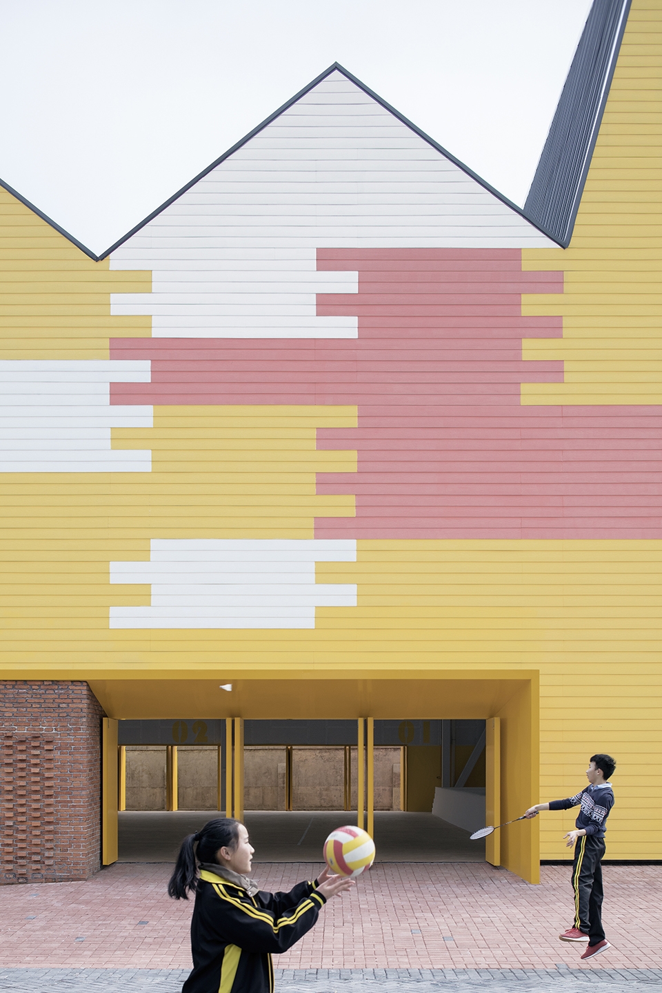 indoor playground doubling as lecture hall of yueyang county no 3 middle school china by sup atelier