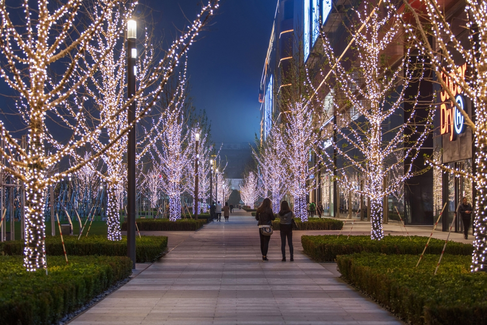 landscape design of shanghai mixc mall china by lab dh