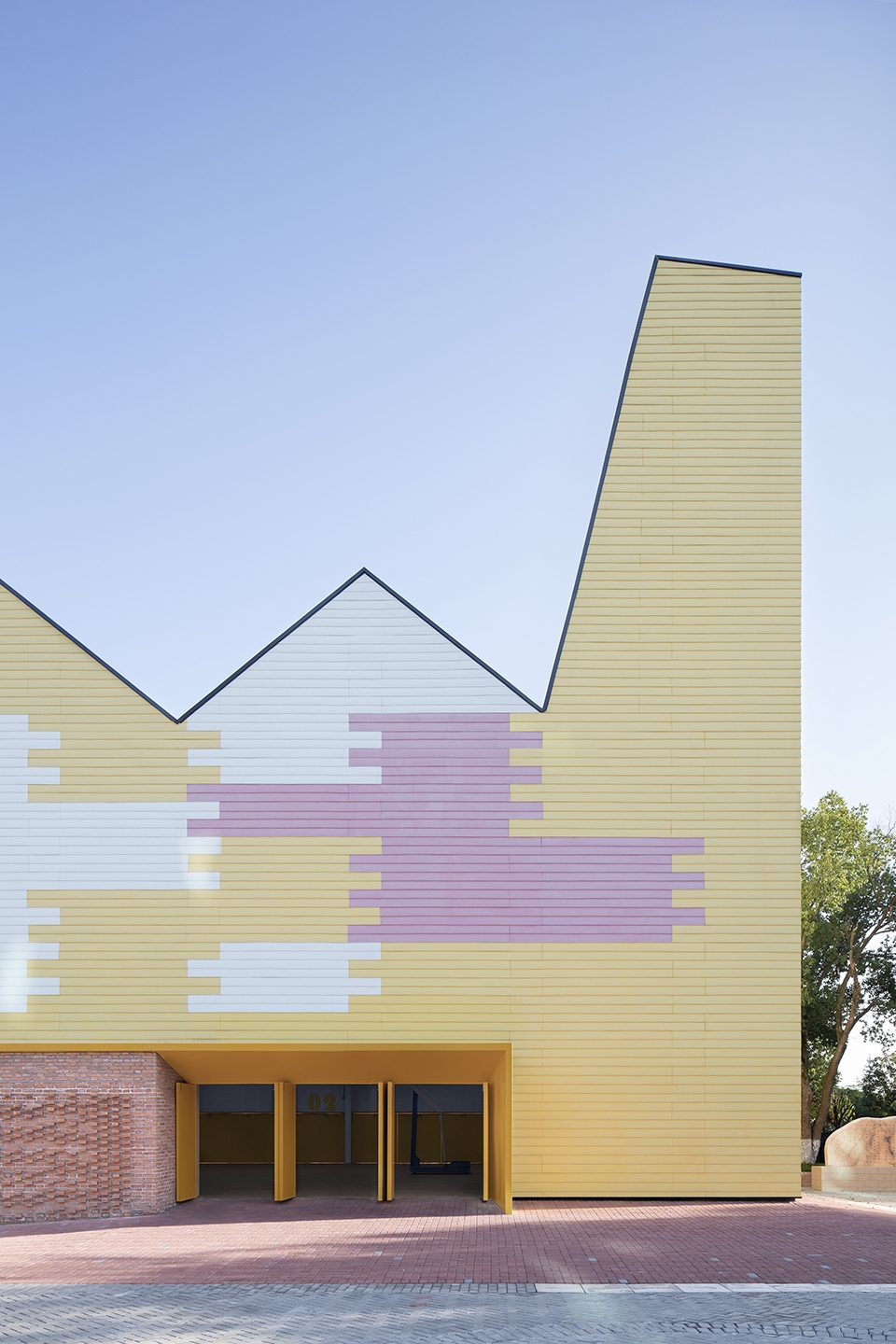 indoor playground doubling as lecture hall of yueyang county no 3 middle school china by sup atelier