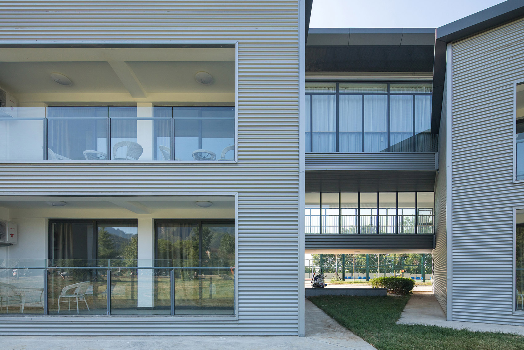 植物园专家公寓,秦岭 / 土木石建筑