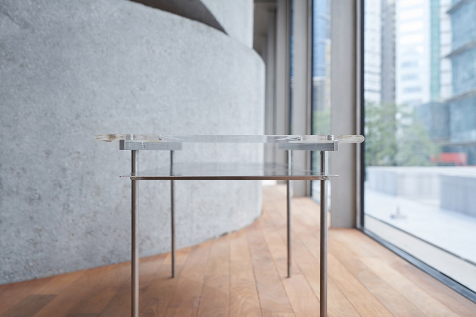 vitrine shelf hong kong by napp studio
