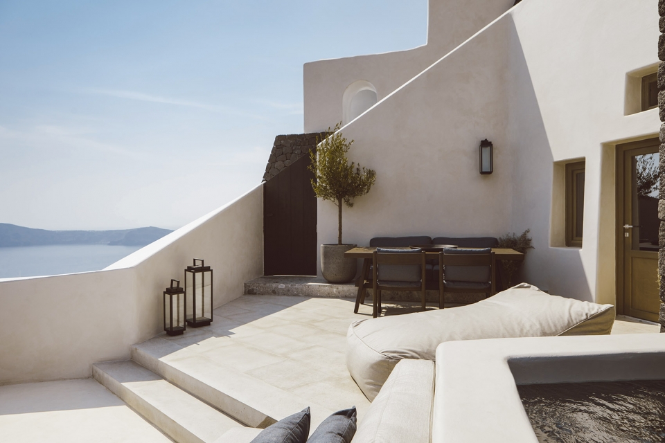 vora by k studio