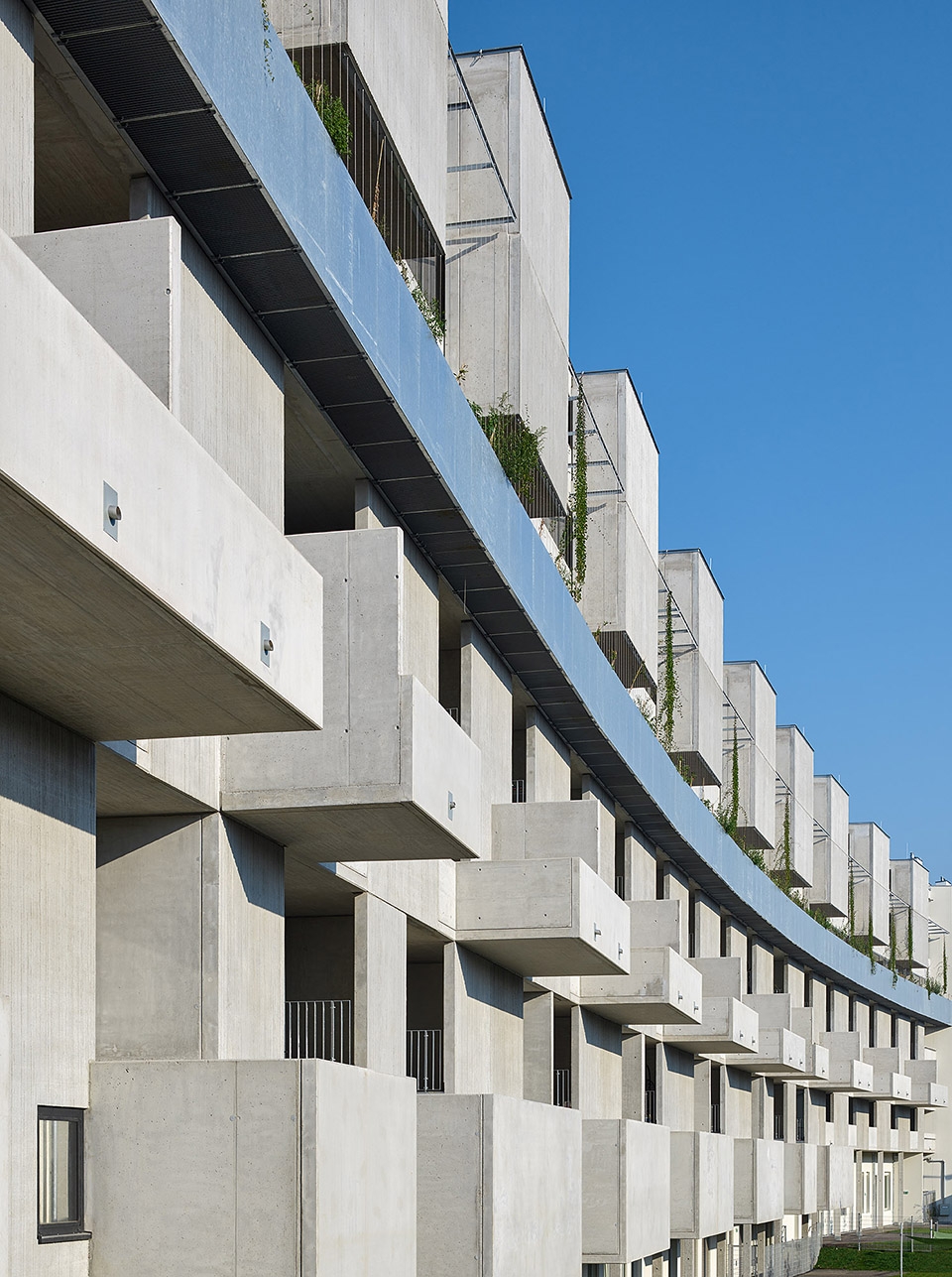 performative brise soleil by studiovlaystreeruwitz