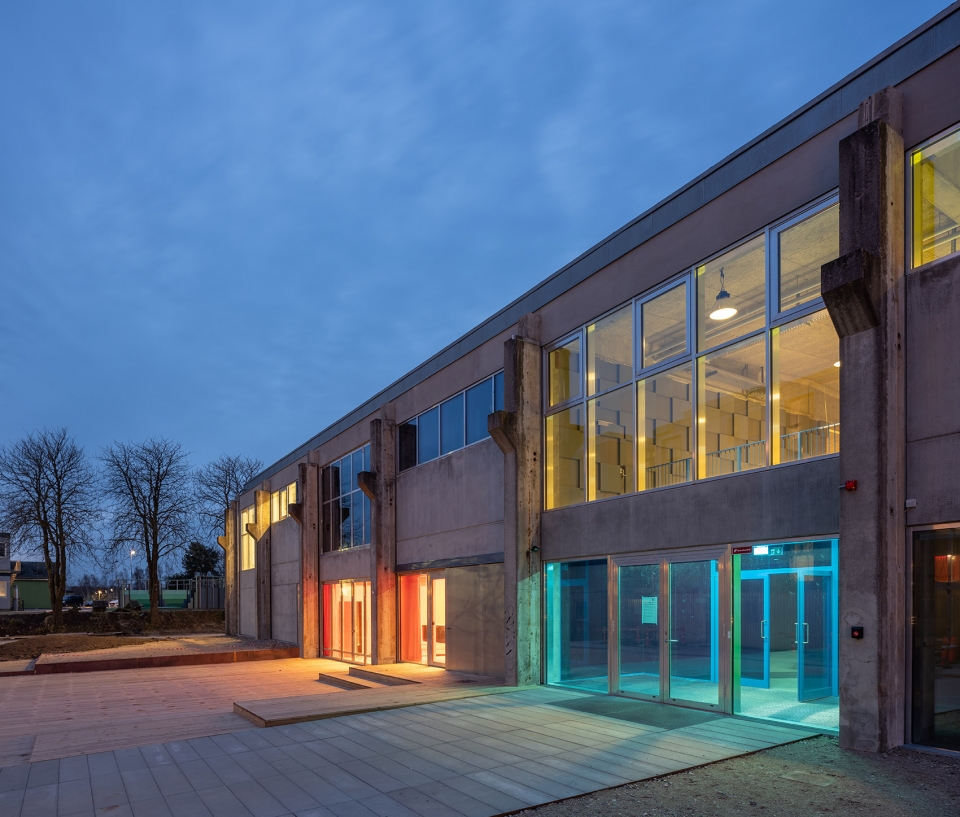 roskilde festival folk high school by mvrdv cobe