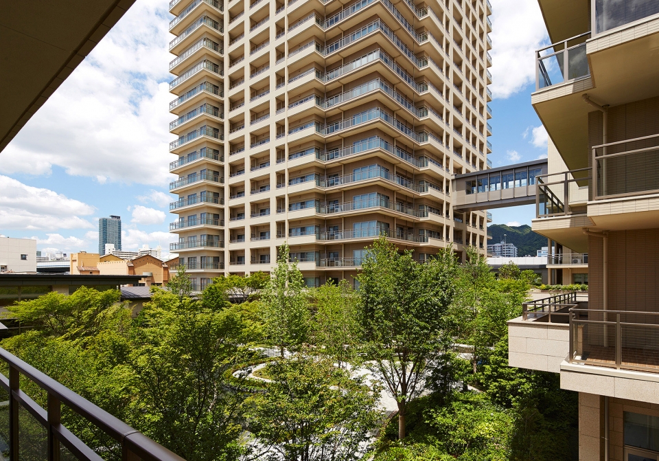sun city kobe tower by richard beard architects