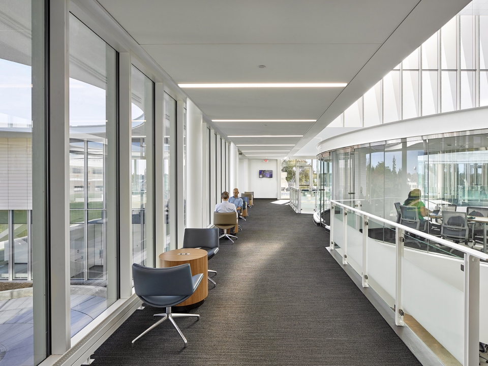 learning resource center by ikon 5 architects