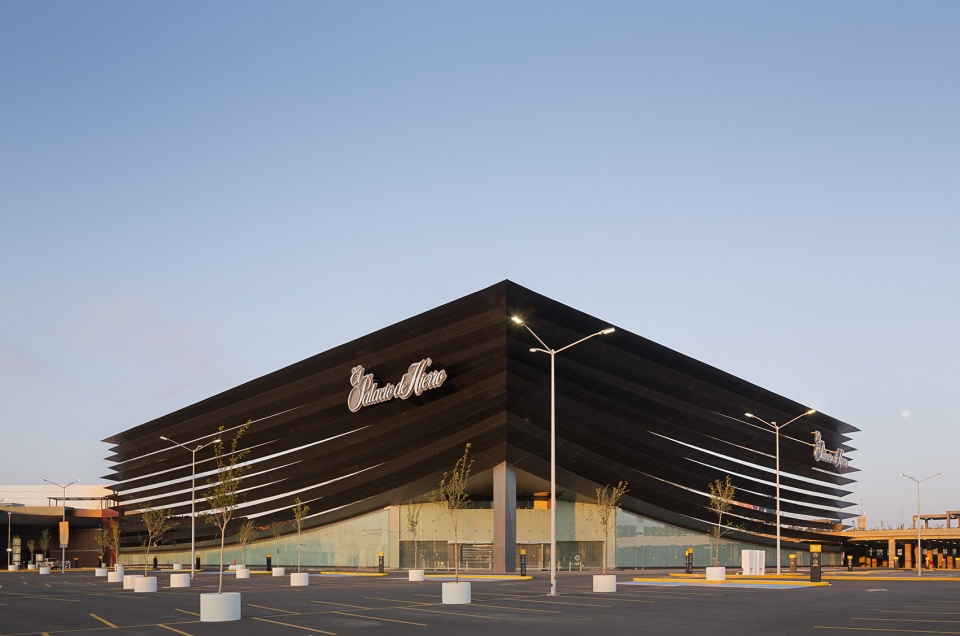 palacio de hierro antea facade by sordo madaleno arquitectos