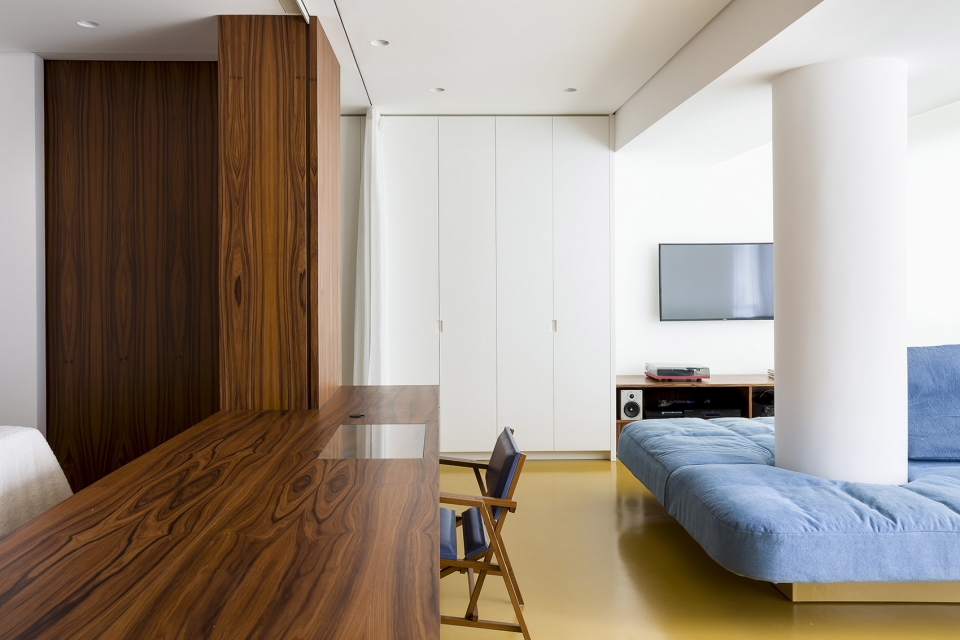 ra apartment by pascali semerdjian arquitetos