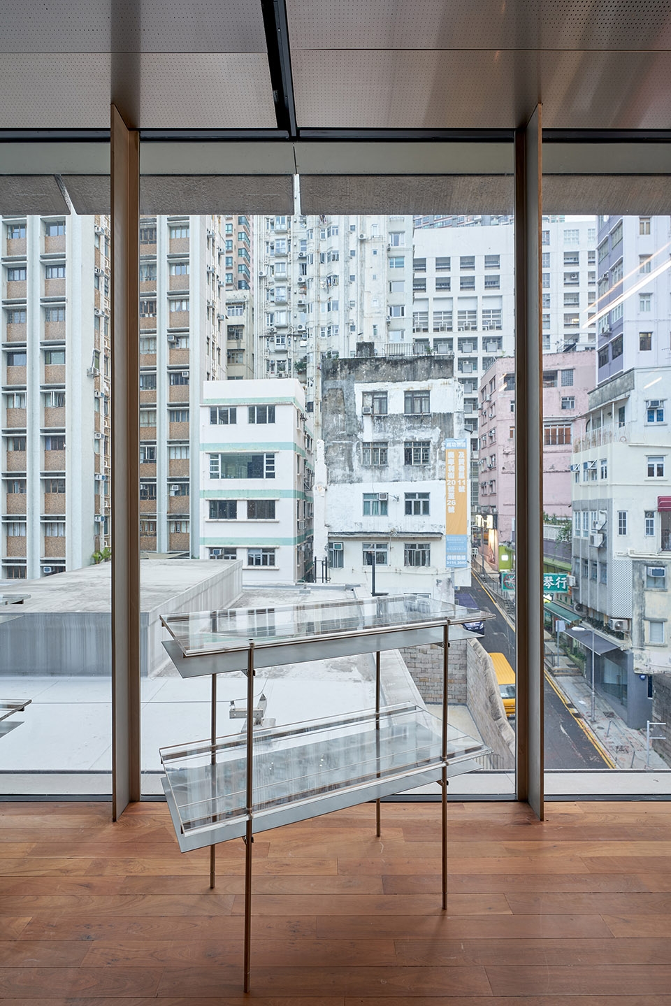 vitrine shelf hong kong by napp studio