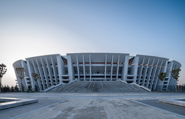 青岛平度奥体中心 / 上海交通大学规划建筑设计有限公司