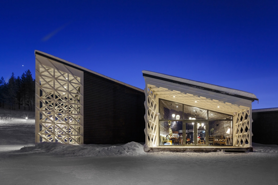 arctic treehouse hotel restaurant by studio puisto architects