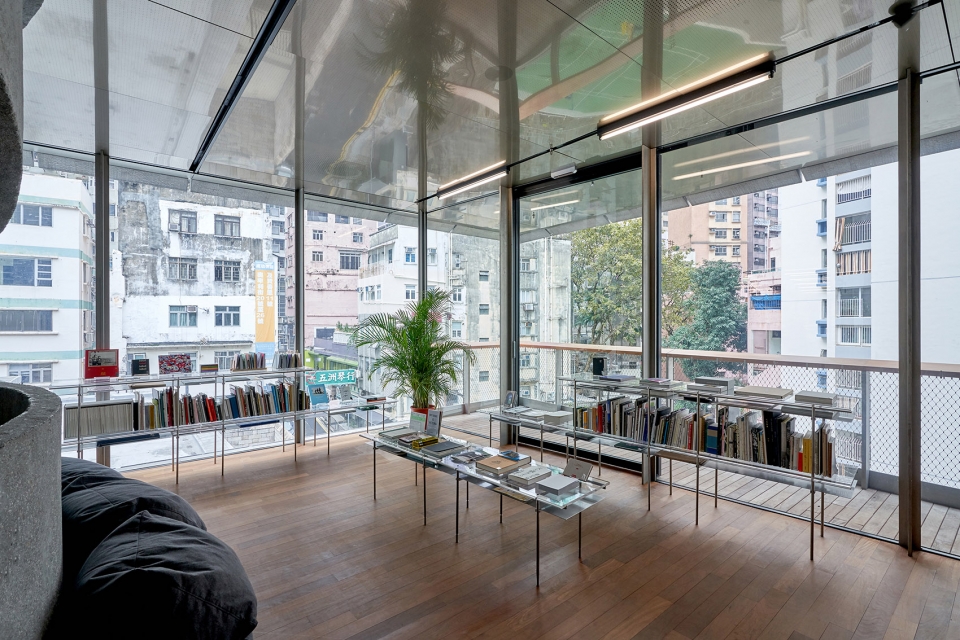 vitrine shelf hong kong by napp studio